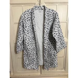 Bobbie Wren size small white and black quilted jacket